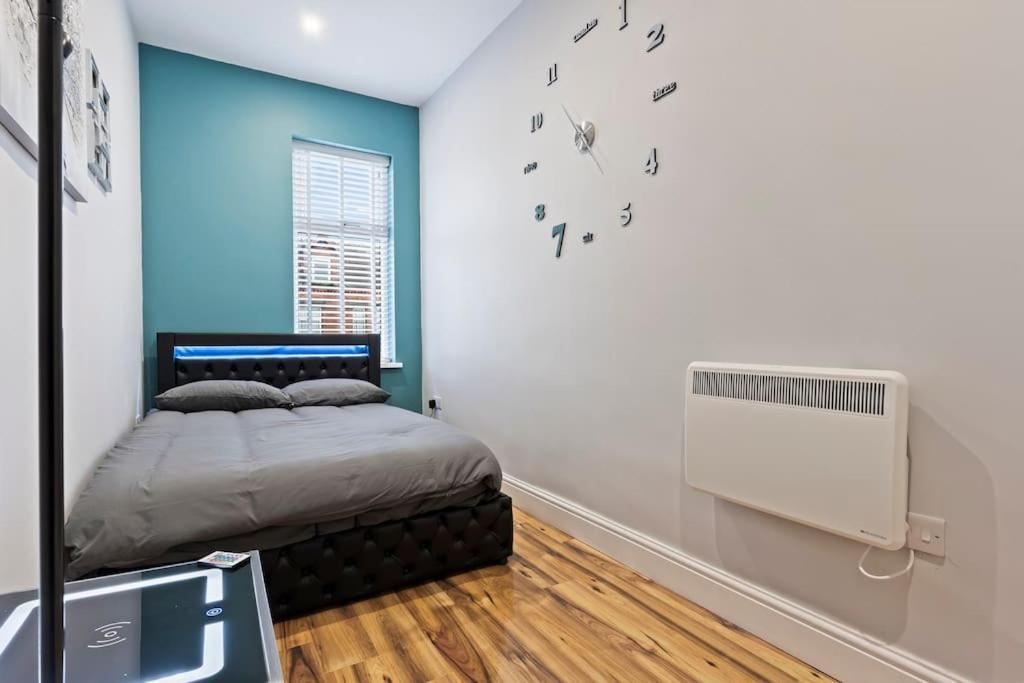Bella'S House 12Mins Bus To Motor Point Arena Free Street Parking Villa Nottingham Exterior foto