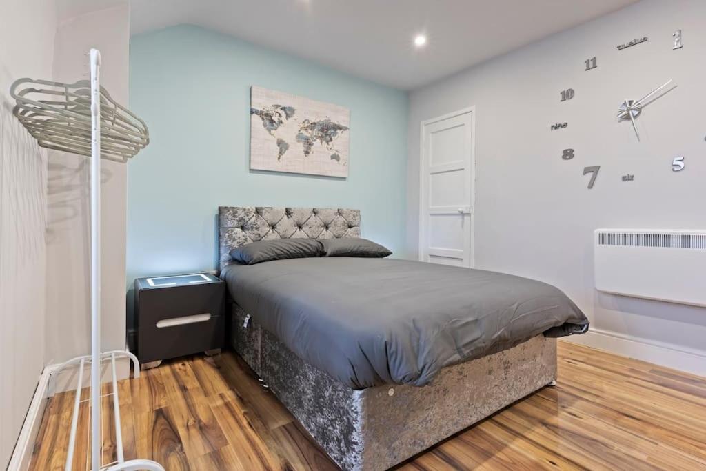 Bella'S House 12Mins Bus To Motor Point Arena Free Street Parking Villa Nottingham Exterior foto